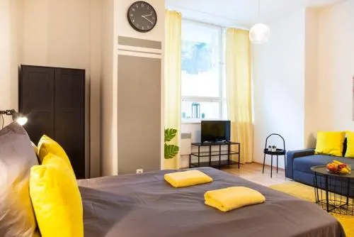 Cozy 2 room apartment next to Hermannstraße in Berlin, Deutschland