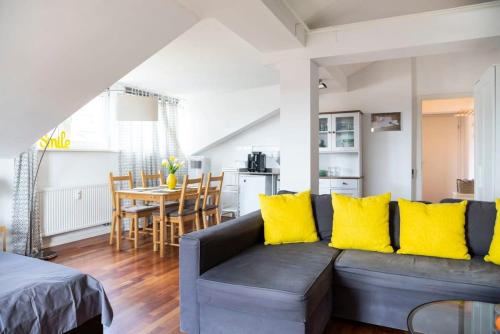 Urban Rooftop Apartment - Berlin MITTE - A C - image 13