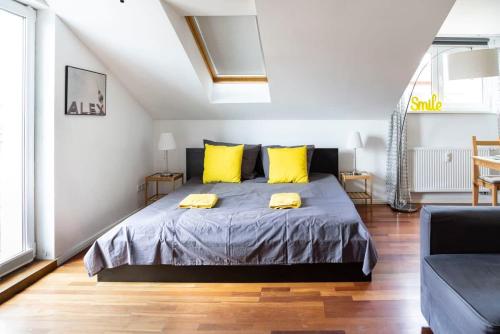 Urban Rooftop Apartment - Berlin MITTE - A C - image 2