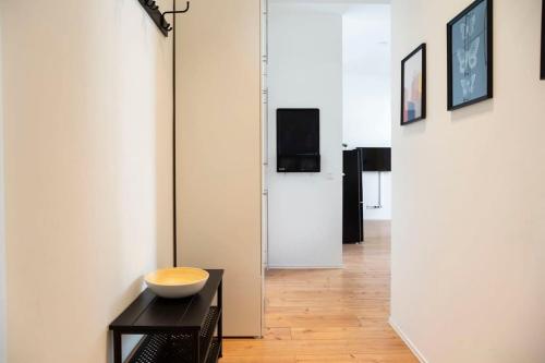 Central Apartment - image 4