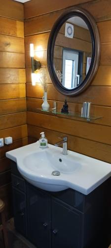 Fürdőszoba, Le Petit Cavron in Hesdin