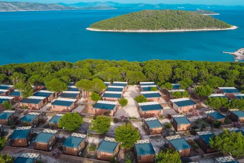 Island Mobile Home - 2 Person