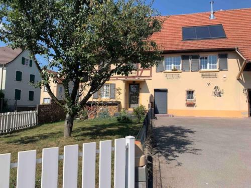 Gîte cosy pour 2 à 4 personnes, village proche Mulhouse (Gite cosy pour 2 a 4 personnes, village proche Mulhouse) in Burnhaupt-le-Haut