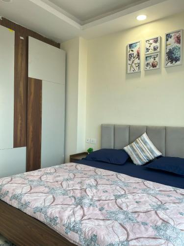 Stylish Stay by Good Vibes Studio, Zirakpur