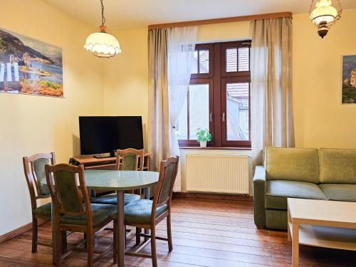 One-Bedroom Apartment image 10