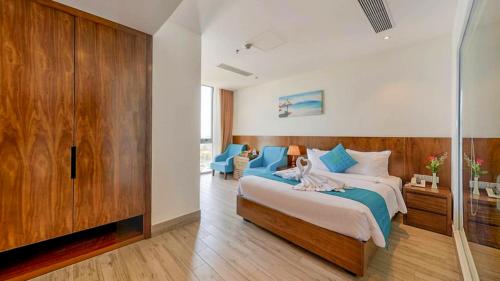 Deluxe Double Room image 10