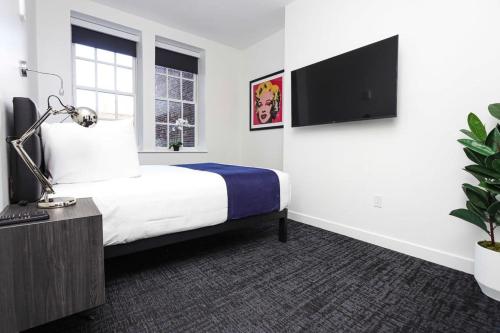 Stylish Studio in Fenway Neighborhood - Unit #306, Boston