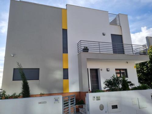 Mikaela Guest House in 오비두스 시티 센터