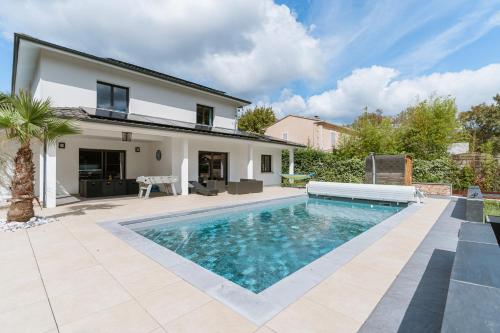 Villa Sienna - Pool, Sauna, Jacuzzi & Fitness - Location, gîte - Saint-Aubin-de-Médoc