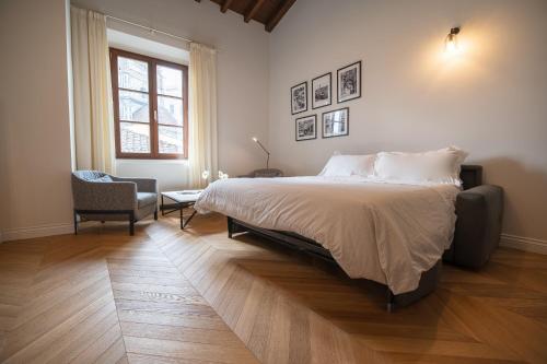 One-Bedroom Apartment image 1