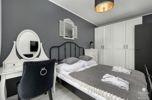 One-Bedroom Apartment image 10