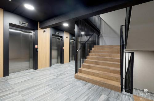 One-Bedroom Apartment image 9