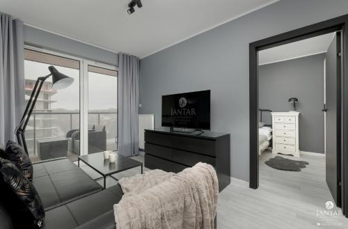 One-Bedroom Apartment image 6