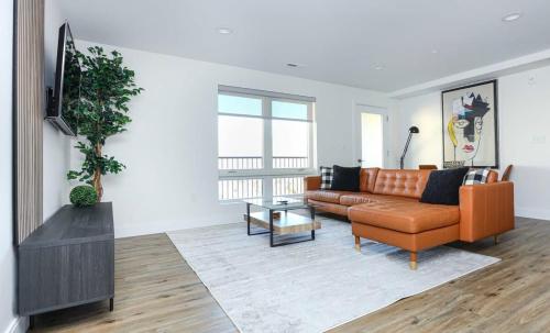 Luxury Apartment w Office & Gym in Peabody, USA
