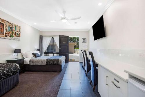 Comfort Inn May Park photo 1
