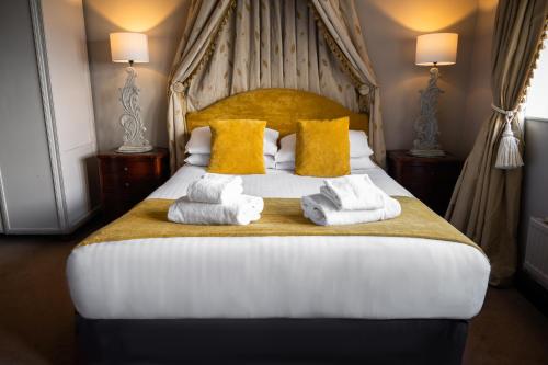 Pennine Manor Hotel - Tap to explore photos