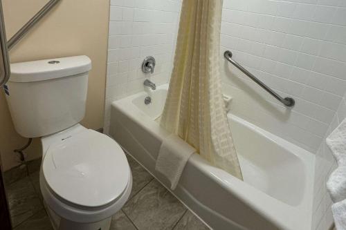 Econo Lodge in Waite Park, USA