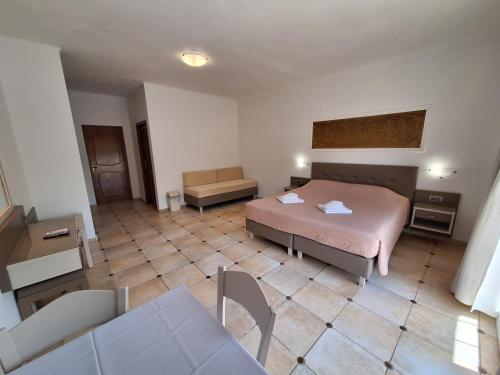 Perla Beach - image 6