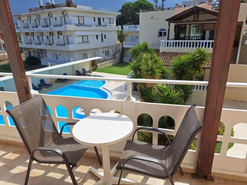 Perla Beach - image 12
