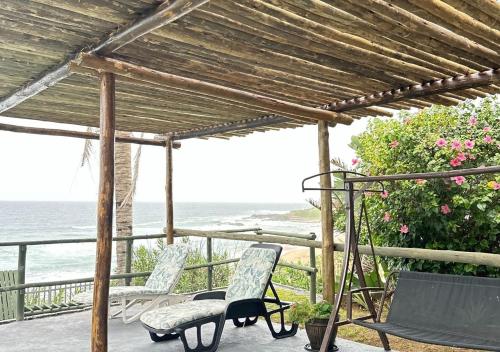 Adam Legacy Beach Villa, Tinley Manor in Dolphin Coast