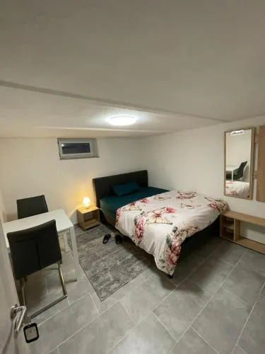 gemütliches und Schönes Zimmer Keller Geschoss K1 in Haßloch, Deutschland