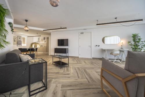 Luxury & modern new studio home in central Gzira!