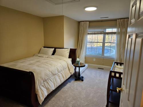 Cozy Townhouse with a Lake view Cozy Townhouse with a Lake view