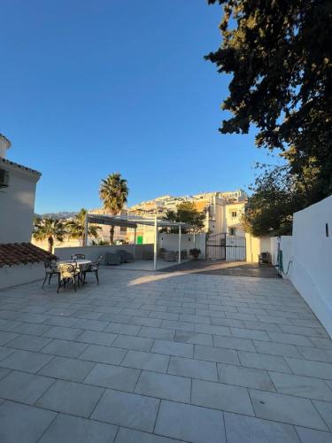 Three-Bedroom Villa image 10