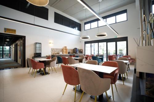 Arrow Hôtel - 연회장