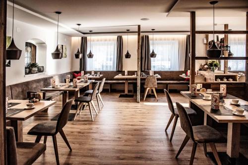 Wonga Apartments 4