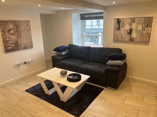 Stunning 1 Bedroom Apartment in Bicester Town