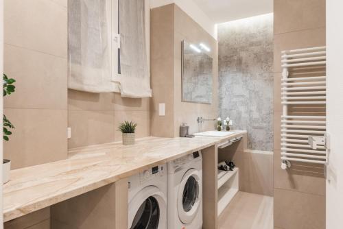 The Best in Rome Orologio - image 5