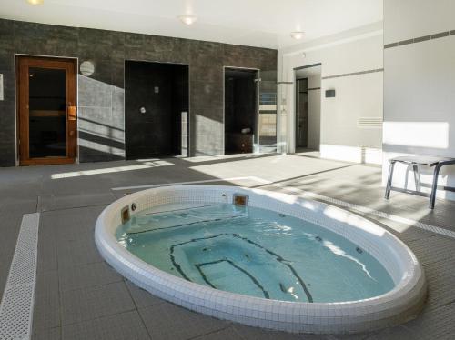 อ่างแช่น้ำร้อน, Nemea Appart Hotel Le Lido Cagnes Sur Mer in กาญ-ซูร์-แมร์