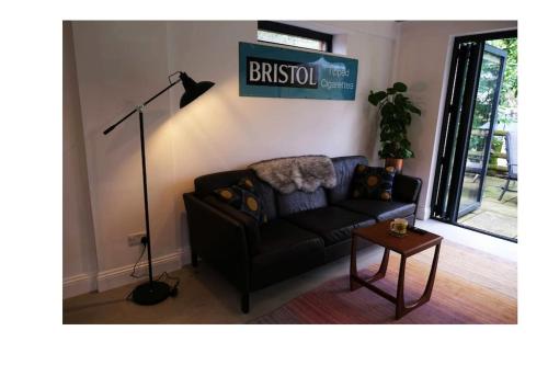 Stylish Cotswolds Retreat nestled between Bath and Castle Combe in North Wraxall