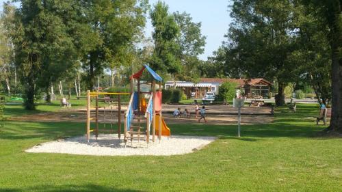 Paradis Des Dombes - Camping - Sandrans