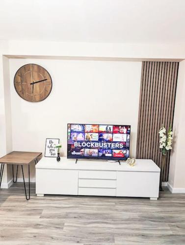 A superb 2 bed, 2 bathroom apartment in Manchester City centre FREE PARKING, Manchester