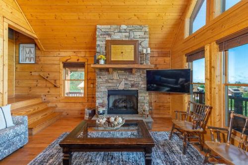 Amazing VIEWS Hot Tub Pool Table Fireplace