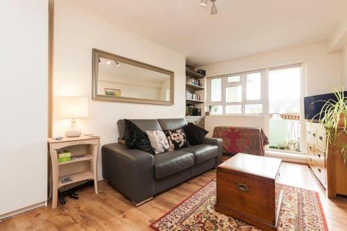 Central Camden Flat With Terrace For 4 People