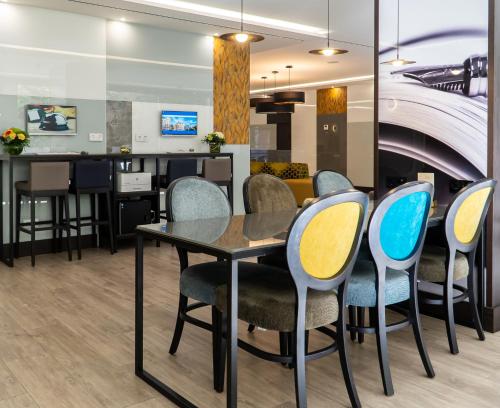 Gran Versalles - image 2