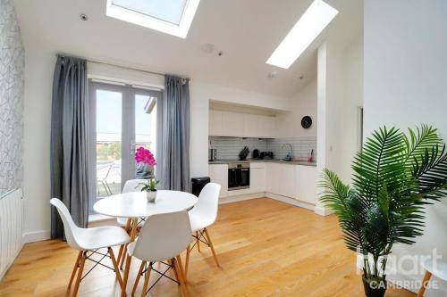 Lovely 1 Bedroom Flat with Free Off Road Parking in Newmarket út környéke