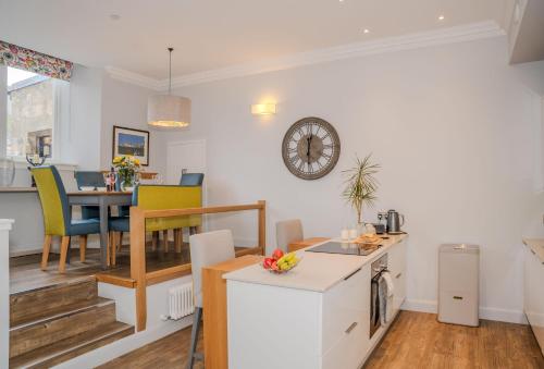 Buitenkant, The Kinross Residence in Kinross