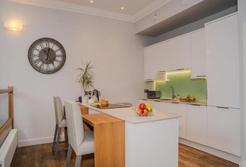 Buitenkant, The Kinross Residence in Kinross