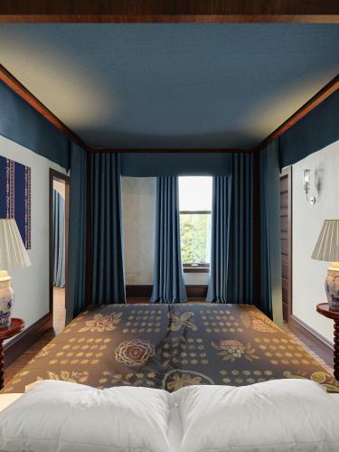 Shenandoah Mansions an Ash Hotel - image 4