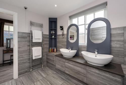 Bathroom, Stableside Hostel at York Racecourse in York