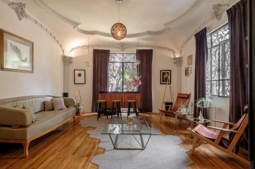 Pug Seal Polanco Allan Poe Pug Seal Polanco Allan Poe