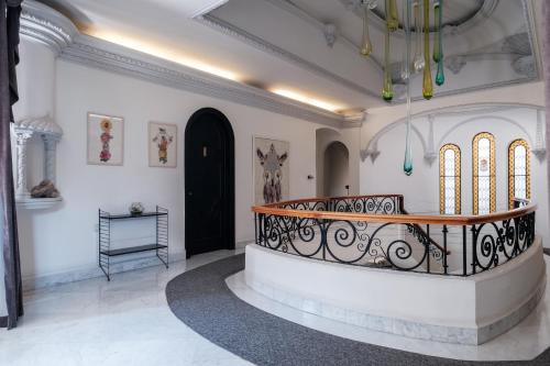 Pug Seal Polanco Allan Poe Pug Seal Polanco Allan Poe