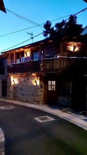  CASA RURAL BIERZO ENCANTADO in Valle de Finolledo