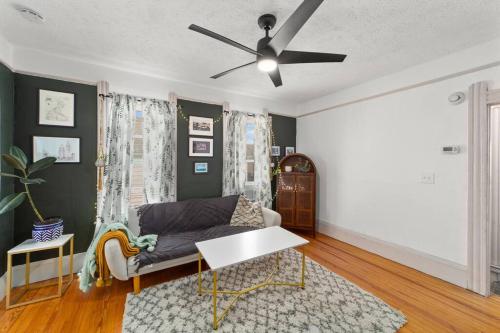 Pet Friendly 2BR in Little Italy # 3, Cleveland (photo 5)