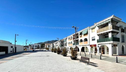 LaFrenchTouch - Céntrico con piscina junto al tren (LaFrenchTouch - Centrico con piscina junto al tren) in Arroyo de La Miel