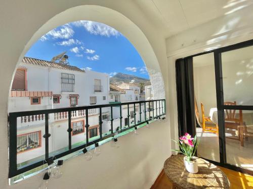 LaFrenchTouch - Céntrico con piscina junto al tren (LaFrenchTouch - Centrico con piscina junto al tren) in Arroyo de La Miel